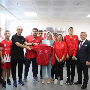 Bakanımız Mahinur Özdemir Göktaş Mersin’de Toroslar Çocuk Evleri Sitesi Hizmet Binası'nın Açılışını Yaptı - fotoğraf 17