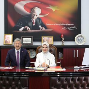 Bakanımız Mahinur Özdemir Göktaş: "Aile ve Gençlik Fonu kapsamında bugün itibarıyla Osmaniye'den de başvuruları almaya başlıyoruz" - fotoğraf 2