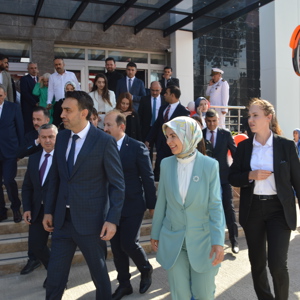 Sn. Bakanımız Mahinur ÖZDEMİR GÖKTAŞ, İl Müdürlüğü Yeni Hizmet Binası ve Toroslar Çocuk Evleri Sitesi açılışını gerçekleştirdi. - fotoğraf 3