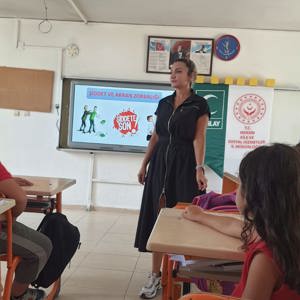 TBM (#TürkiyeBağımlılıklaMücadele) Formatörümüz tarafından Çevlik Köyü İkokulu öğrencilerine ''Teknoloji Bağımlılığı ve Akran Zorbalığı'' konularında eğitim verildi. - fotoğraf 1