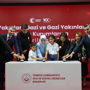  Bakanımız Göktaş: "Bugün yapacağımız atamalarla birlikte 50 bin 630 şehit ve gazi yakınlarımızın, gazilerimizin kamuda istihdamını sağladık" - fotoğraf 1
