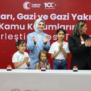  Bakanımız Göktaş: "Bugün yapacağımız atamalarla birlikte 50 bin 630 şehit ve gazi yakınlarımızın, gazilerimizin kamuda istihdamını sağladık" - fotoğraf 5