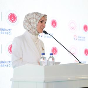 Bakanımız Mahinur Özdemir Göktaş, Hatay'da Serdar Demir Çocuk Evleri Sitesi'nin açılışını yaptı - fotoğraf 3