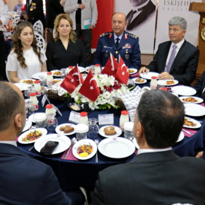 Gazilerimiz Onuruna Yemek Programı Düzenlendi - fotoğraf 1