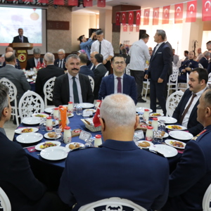 Gazilerimiz Onuruna Yemek Programı Düzenlendi - fotoğraf 2
