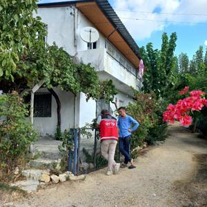 #MezitliSHM ekiplerimiz, Çevlik, Pelitkoyağı ile Takanlı Köylerimize giderek Evde Bakım Hizmeti, Sosyal Ekonomik Destek Hizmeti ve diğer hizmetlerimizden yararlanan vatandaşlarımızı yerinde denetim ve inceleme yaptı. - fotoğraf 3