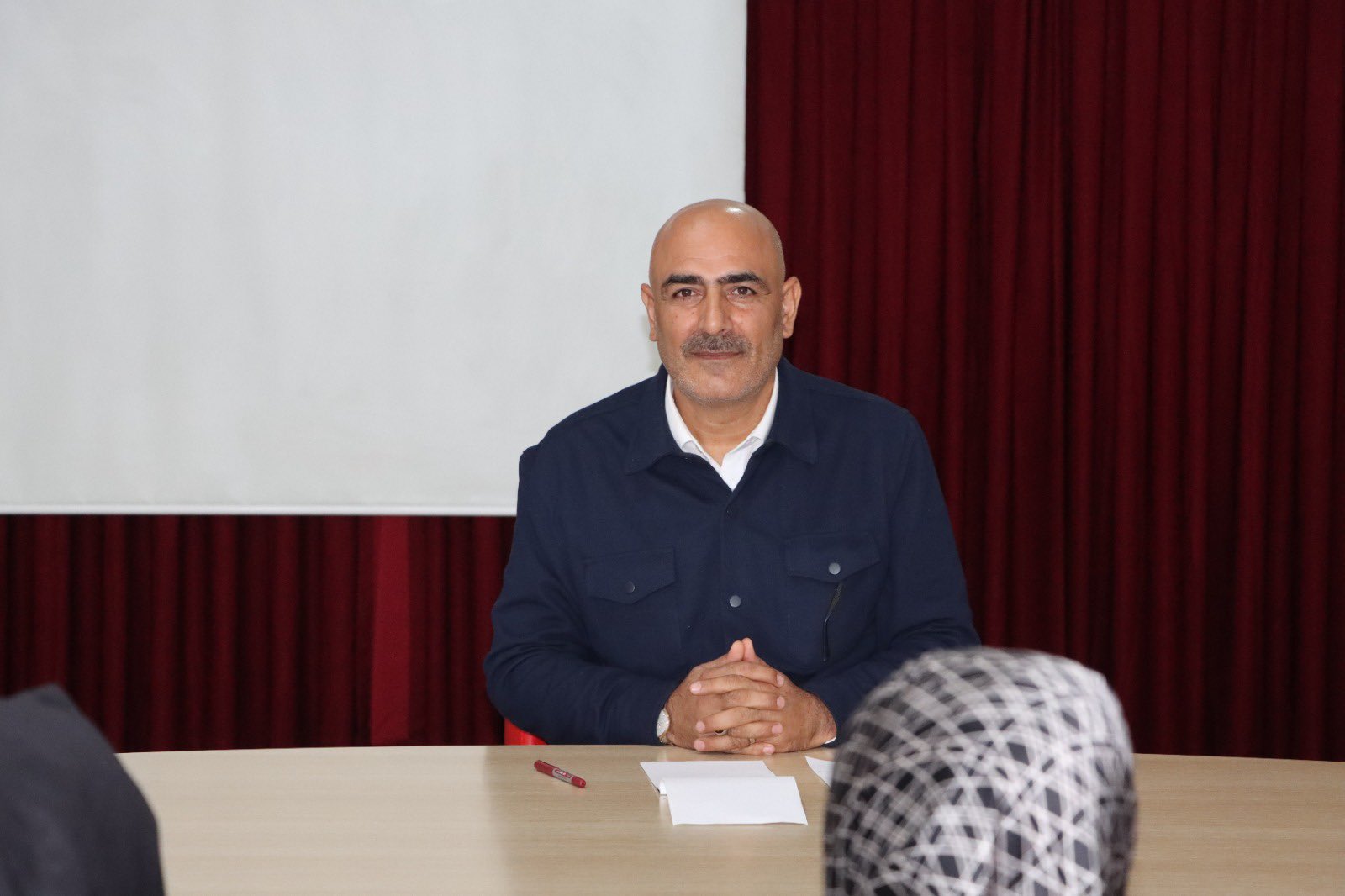 İl Müdürümüz Abdulbari AKSOY başkanlığında hizmet içi kalitemizin artırılması,vatandaşlarımıza daha iyi hizmet verilmesi planlanan etkinliklerin değerlendirilmesi ve çalışma birliğinin sağlanması amacıyla toplantı gerçekleştirildi