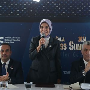 Bakanımız Mahinur Özdemir Göktaş: "Koruyucu aile konusunda küresel anlamda bir seferberlik çağrısı yapacağız" - fotoğraf 1