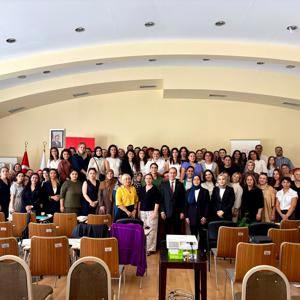 Özel Kreş ve Gündüz Bakımevleri ile Özel Çocuk Kulüplerinin kuruluş ve işleyiş esasları hakkında kurucu ve kuruluş  müdürlerine yönelik hizmet içi rehberlik eğitimi düzenlenmiştir. - fotoğraf 13