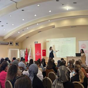 Özel Kreş ve Gündüz Bakımevleri ile Özel Çocuk Kulüplerinin kuruluş ve işleyiş esasları hakkında kurucu ve kuruluş  müdürlerine yönelik hizmet içi rehberlik eğitimi düzenlenmiştir. - fotoğraf 11