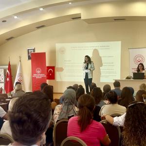 Özel Kreş ve Gündüz Bakımevleri ile Özel Çocuk Kulüplerinin kuruluş ve işleyiş esasları hakkında kurucu ve kuruluş  müdürlerine yönelik hizmet içi rehberlik eğitimi düzenlenmiştir. - fotoğraf 10