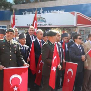 KAHRAMAN GAZİLERİMİZ, DÜZENLENEN PROGRAMLARLA ANILDI - fotoğraf 2