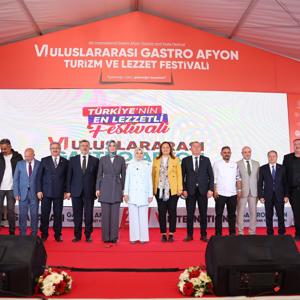 Bakanımız Göktaş, Çocuk Evleri Sitesi'nin temel atma töreni ile 6. Uluslararası Gastro Afyon Turizm ve Lezzet Festivaline katıldı - fotoğraf 11