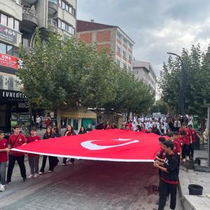 Kahramanlarımızla Birlikte Türkiye Yüzyılı'nda Emin Adımlarla Yürüyoruz - fotoğraf 1