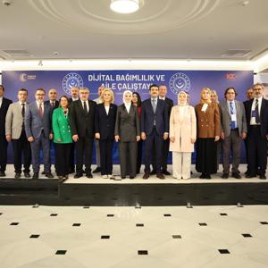 Aile ve Sosyal Hizmetler Bakanımız Göktaş, "Dijital Bağımlılık ve Aile Çalıştayı"nda konuştu - fotoğraf 3