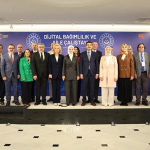 Aile ve Sosyal Hizmetler Bakanımız Göktaş, "Dijital Bağımlılık ve Aile Çalıştayı"nda konuştu - fotoğraf 3