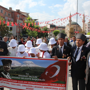 19 EYLÜL GAZİLER GÜNÜ ÇELENK SUNMA TÖRENİ DÜZENLENDİ. - fotoğraf 3