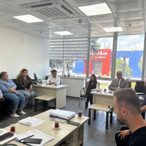 Bakanlığımız Çocuk Hakları Daire Başkanı İbrahim Kürşat ERGUT başkanlığında Çocuk Hizmetleri Birimimiz ile koordinasyon ve değerlendirme toplantısı gerçekleştirildi. - fotoğraf 2