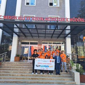 Bakanlığımız Çocuk Hakları Daire Başkanı İbrahim Kürşat ERGUT ve İl Müdürümüz Naci YILMAZ, İl Çocuk Hakları koordinatörlüğümüzü ziyaret ederek hem çocuklarımızla bir araya geldiler hem de çalışmalar hakkında bilgi aldılar. - fotoğraf 2