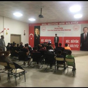 "Rol Model ve Sosyal Sorumluluk Projesi" - fotoğraf 1