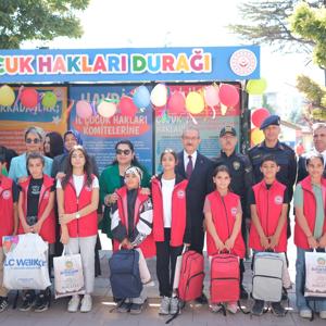 Çocuk Hakları Durağı Farkındalık Etkinliği Düzenlendi. - fotoğraf 1