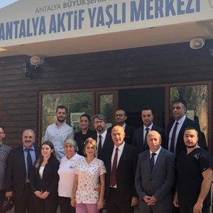 Engelli ve Yaşlı Hizmetleri Genel Müdürü Uzm. Orhan KOÇ Antalya Aktif Yaşlı Hizmet Merkezinde İncelemelerde Bulundu  - fotoğraf 1