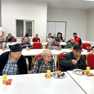 Genç Kızılay Ekibinden Kıymetli Büyüklerimize Dünya Yaşlılar Günü Ziyareti - fotoğraf 3