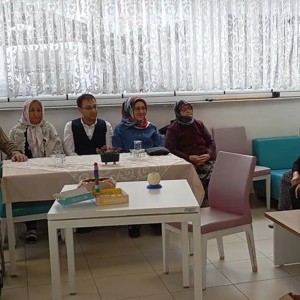 Tosya Kaymakamı Uğur Ünsal'dan Tosya Huzurevimize Dünya Yaşlılar Günü Ziyareti - fotoğraf 1