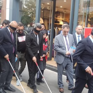 Beyaz Baston Görme Engelliler Günü Münasebetiyle Farkındalık Yürüyüşü Gerçekleştirildi.  - fotoğraf 2