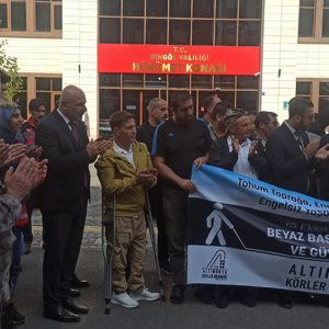 Beyaz Baston Görme Engelliler Günü Münasebetiyle Farkındalık Yürüyüşü Gerçekleştirildi.  - fotoğraf 4