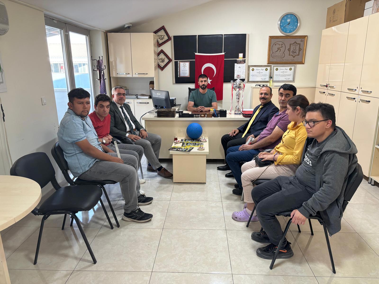 İl Müdürümüz Sn. Nurettin ULAŞ, 68 Aksaray Görme Engelliler Derneği'ni Ziyaret Etti. - fotoğraf 2