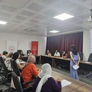 Modüler Aile Eğitim Programı kapsamında eğiticimiz tarafından İlimizde Sed hizmetinden faydalanan kadınlara yönelik eğitim düzenlendi. - fotoğraf 2