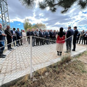 İlimiz Solhan ilçesi Hazarşah Köyünde 20 Ekim 1992'de PKK'lı teröristlerin midibüsten indirerek katlettiği 19 vatandaşımız şehadet yıldönümlerinde yad edildi. - fotoğraf 3