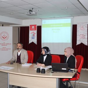 İl Müdürlüğümüze bağlı Koruyucu Aile Birimi tarafından Koruyucu Aile 1. Kademe Eğitimi Çocuk Hizmetlerinden sorumlu İl Müdür yardımcısı Orhan VARAN başkanlığında gerçekleştirilmiştir. - fotoğraf 1