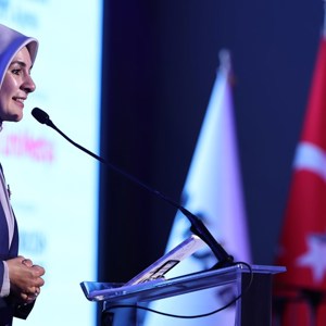 Aile ve Sosyal Hizmetler Bakanımız Göktaş, MÜSİAD Kadın'ın "Uluslararası Farkındalık Zirvesi"nde konuştu - fotoğraf 2