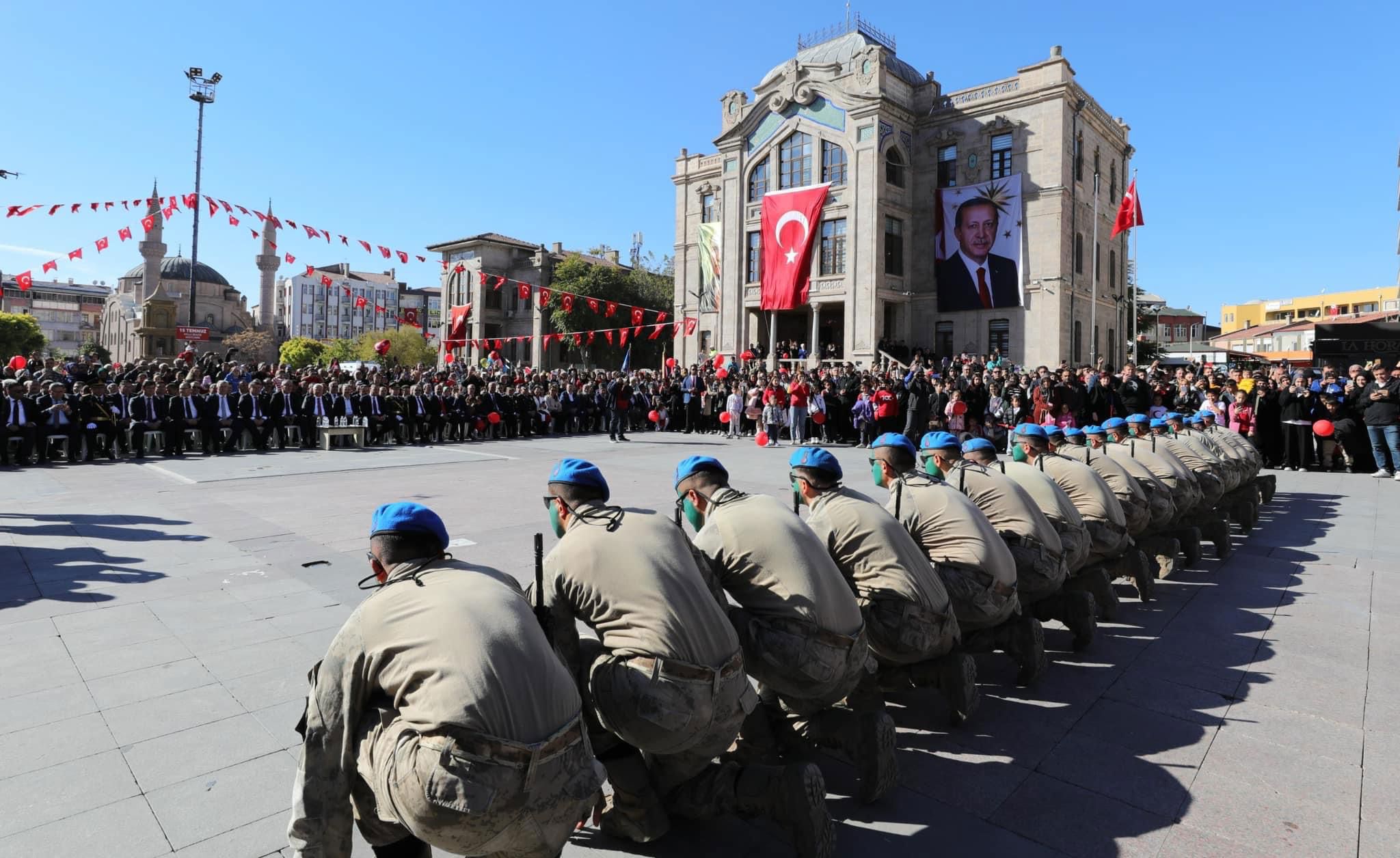 29 EKİM CUMHURİYET BAYRAMI KUTLAMA TÖRENİ YAPILDI. - fotoğraf 4