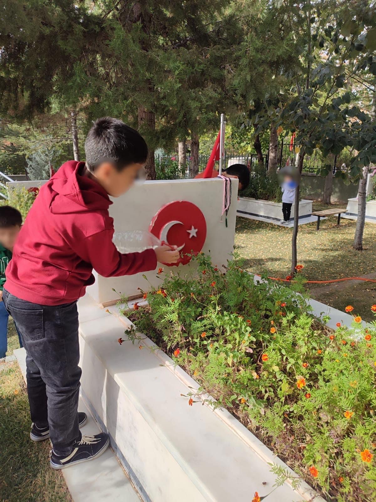 Cumhuriyetle Büyüyor, Aydınlık Yarınlara Yürüyoruz ! - fotoğraf 4
