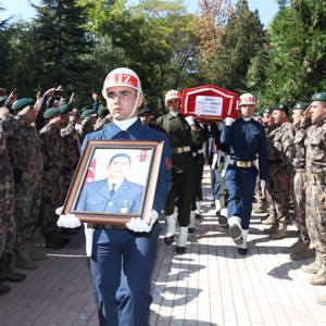 Şehit P. Uzm. Onb. Yunus MERMER Törenle Defnedildi - fotoğraf 5