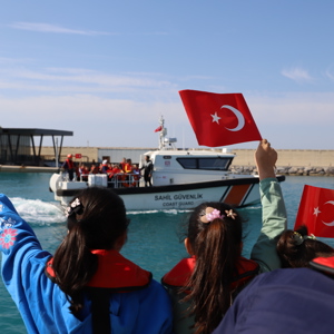 “Yüreğimizdeki Işık” Projemiz kapsamındaki çocuklarımızla Sahil Güvenlik Komutanlığı ziyaret edildi. - fotoğraf 7