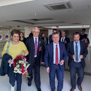 İl Müdürümüz Naci YILMAZ katılımı ile   Vatan ve Kahramanlık Buluşmaları kapsamında Kıbrıs Gazisi Fikri Kalkan ve Terör Gazisi Cemal MUTLU, Mersin Üniversitesi öğrencileriyle bir araya gelerek vatan millet sevgisini öğrencilere aktardı. - fotoğraf 1