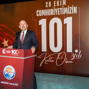Vali Ali Hamza Pehlivan ve Eşi Yıldız Pehlivan’ın Ev Sahipliğinde 29 Ekim Cumhuriyet Bayramı Kabul Töreni Düzenlendi - fotoğraf 1