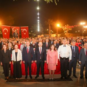Vali Ali Hamza Pehlivan ve Eşi Yıldız Pehlivan’ın Ev Sahipliğinde 29 Ekim Cumhuriyet Bayramı Kabul Töreni Düzenlendi - fotoğraf 2