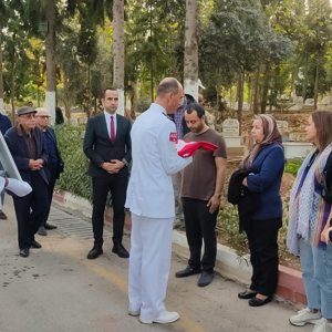 28.10.2024 tarihinde vefat eden Kıbrıs Gazimiz Abdulvahap DÖNERTAŞ, kılınan cenaze namazı sonrası Güneykent mezarlığına defnedilmiştir.Cenaze törenine İl Müdürlüğümüzce katılım sağlanmıştır. - fotoğraf 2