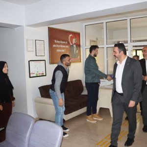 Şehit Yakınları ve Gaziler Genel Müdürü Sayın Muharrem KURT İlimize ziyaret programı çerçevesinde Çocuk Evleri Koordinasyon Merkezi Müdürlüğümüzü ziyaret etti. - fotoğraf 3