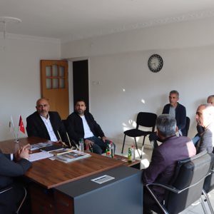 Şehit Yakınları ve Gaziler Genel Müdürümüz Sayın Muharrem KURT ilimizi ziyareti çerçevesinde  Jandarma Mensupları Şehit Gazi ve Aileleri Vakfı Bingöl İl Başkanlığı ziyaret edilmiştir. Ziyarete İl Müdürümüz Abdulbari AKSOY’da eşlik etti. - fotoğraf 3