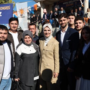 Aile ve Sosyal Hizmetler Bakanımız Göktaş, Zonguldak'ta ilçe kongresine katıldı - fotoğraf 3