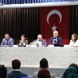 BAKANLIĞIMIZIN AİLEMİZ İSTİKBALİMİZ TEMASIYLA  İL MÜDÜRLÜĞÜMÜZ VE CEYHAN SOSYAL HİZMER MERKEZİ İŞBİRLİĞİ İLE DÜZENLENEN AİLE SÖYLEŞİSİ - fotoğraf 4