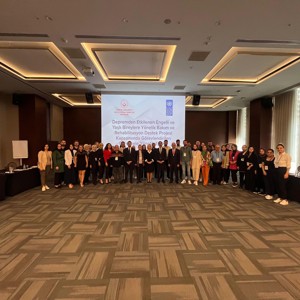 Engelli ve Yaşlı Hizmetleri Genel Müdürlüğü İle Birleşmiş Milletler Kalkınma Programı (Undp) İş Birliğinde “Depremden Etkilenen Engelli ve Yaşlı Bireylere Yönelik Bakım ve Rehabilitasyon Destek Projesi Kapsamında Görevlendirilen Personele Yönelik Eğitim” Verildi - fotoğraf 2