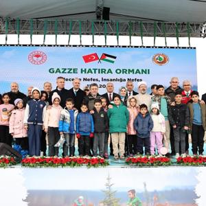 Bakanımız Mahinur Özdemir Göktaş, Milli Ağaçlandırma Günü’nde Gazze Hatıra Ormanı’na Fidan Dikti - fotoğraf 8