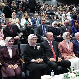 Cumhurbaşkanı Erdoğan ve Bakanımız Göktaş, 6. Uluslararası Kadın ve Adalet Zirvesi'ne Katıldı - fotoğraf 4